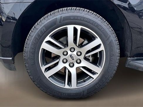 Used 2024 Ford Expedition Limited image 8
