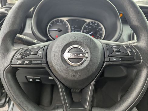 Used 2023 Nissan Kicks S image 22