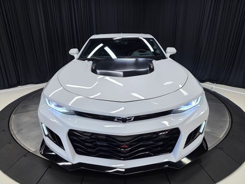 Used 2021 Chevrolet Camaro ZL1 RWD image 53
