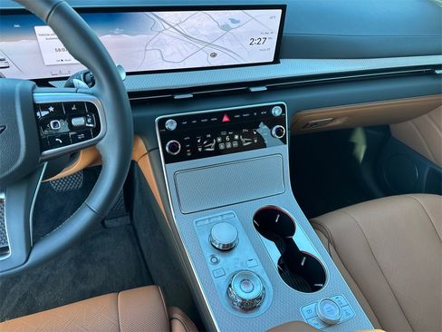 New 2025 Genesis GV80 2.5T Prestige image 29