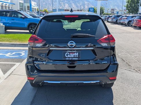 Used 2020 Nissan Rogue S AWD/4WD image 7