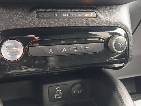 Used 2024 Ford Escape ST-Line w/ Tech Pack #1 AWD/4WD image 19