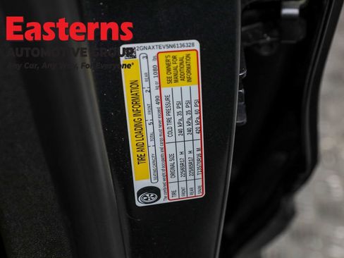 Used 2022 Chevrolet Equinox LT w/ LPO, Floor Liner Package image 33