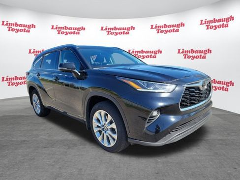 Used 2026 Toyota Highlander Limited image 23
