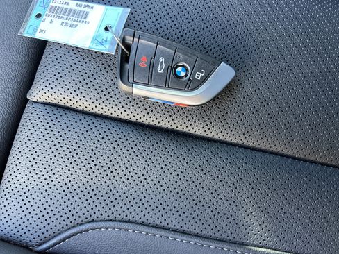 Used 2023 BMW X3 sDrive30i w/ M Sport Package image 36