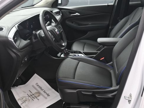 Certified 2026 Buick Encore GX Sport Touring AWD/4WD image 10