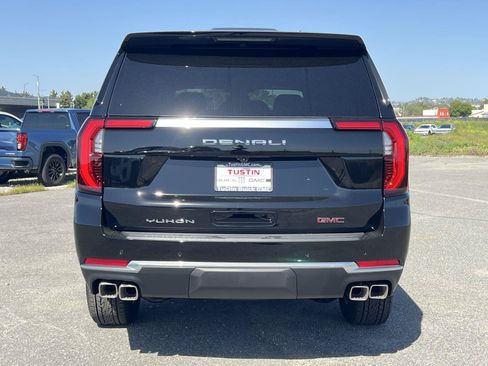 New 2026 GMC Yukon XL Denali w/ Sun & Power Step Package AWD/4WD image 5