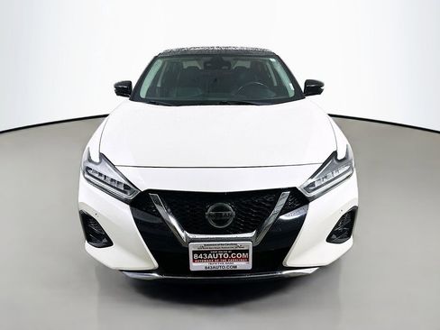 Used 2022 Nissan Maxima Platinum w/ Sport Mat Group FWD image 2