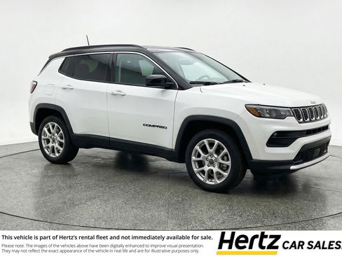 Used 2025 Jeep Compass Limited AWD/4WD image 1