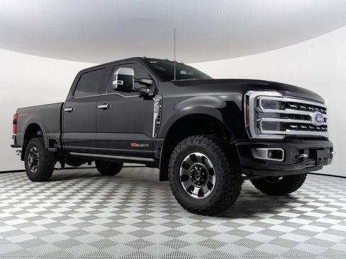 Used 2024 Ford F350 Platinum w/ Tremor Off-Road Package AWD/4WD image 1