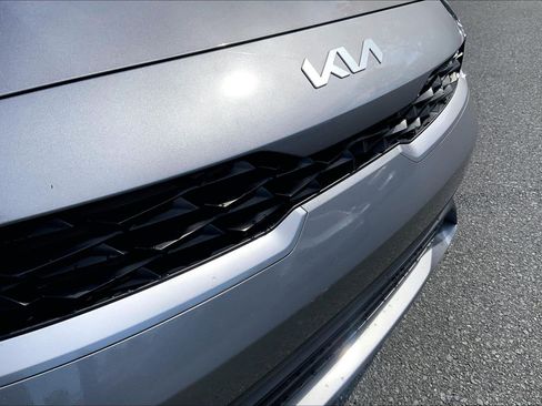 Used 2024 Kia Forte LXS FWD image 31