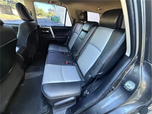Used 2015 Toyota 4Runner SR5 Premium RWD image 14