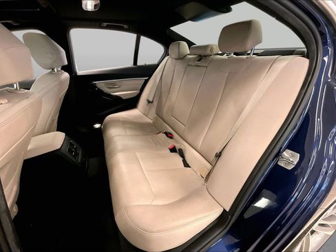 Used 2017 BMW 330i Sedan RWD image 17