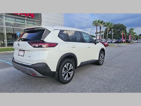 Used 2021 Nissan Rogue SV w/ Premium Package FWD image 33