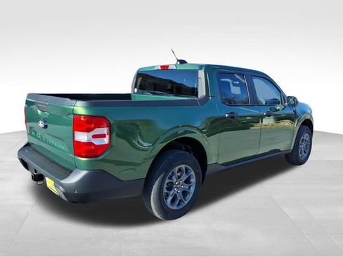 New 2025 Ford Maverick XLT FWD image 10