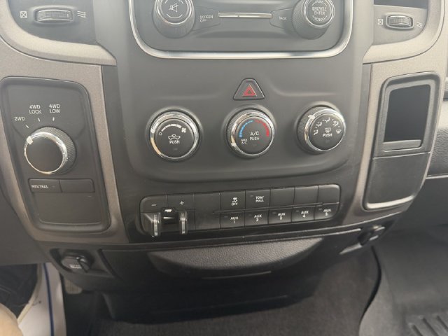 Used 2018 RAM 2500 Tradesman w/ Chrome Appearance Group AWD/4WD image 21