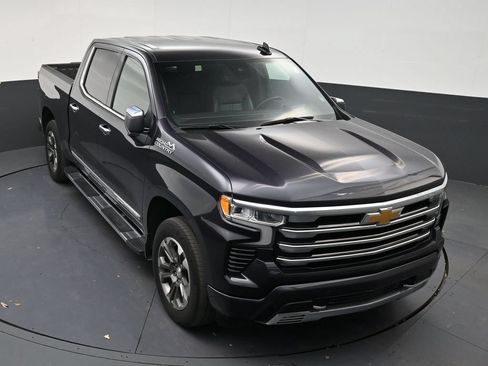 Used 2024 Chevrolet Silverado 1500 High Country w/ Technology Package RWD image 18