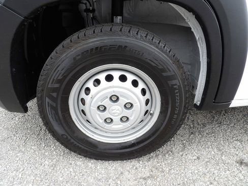 Used 2024 RAM ProMaster 2500 w/ Convenience Group FWD image 46