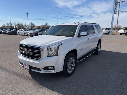 Used 2018 GMC Yukon XL SLT w/ Open Road Package image 2