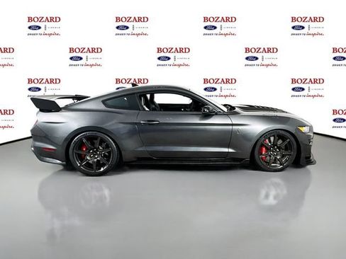 Used 2020 Ford Mustang Shelby GT500 w/ Carbon Fiber Track Pack RWD image 9