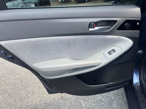 Used 2019 Toyota Avalon XSE w/ Four Season Floor Mat Package FWD image 20