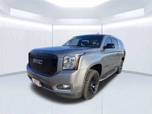 Used 2019 GMC Yukon XL SLT w/ Open Road Package AWD/4WD image 13