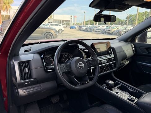 Used 2024 Nissan Pathfinder Rock Creek AWD/4WD image 18
