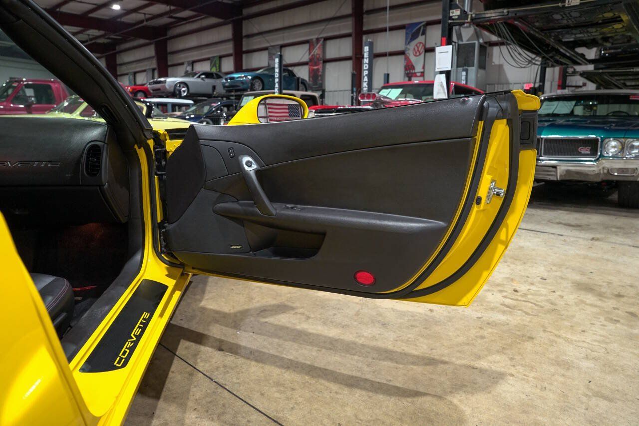 Used 2007 Chevrolet Corvette Z06 w/ Preferred Equipment Group RWD image 37