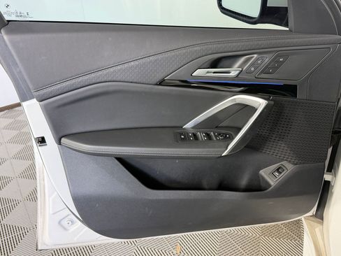 Certified 2025 BMW X2 xDrive28i w/ Technology Package image 12