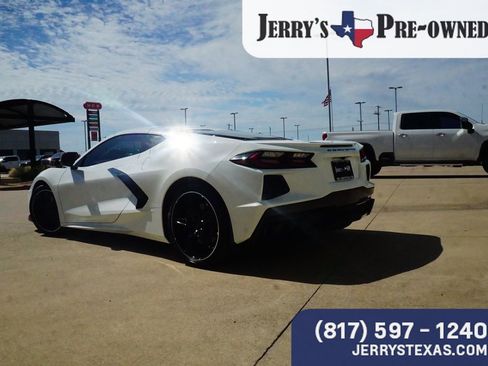 Used 2023 Chevrolet Corvette Stingray Coupe w/ 1LT RWD image 2