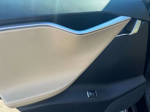 Used 2013 Tesla Model S image 12