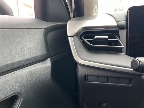 Used 2025 Nissan Kicks S image 20