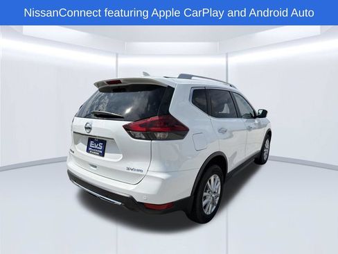 Used 2020 Nissan Rogue SV AWD/4WD image 3