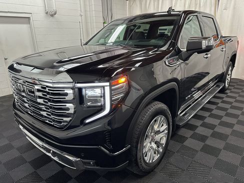 Used 2026 GMC Sierra 1500 Denali w/ Technology Package AWD/4WD image 4