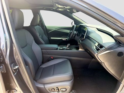 Used 2025 Lexus RX 350 Premium w/ Convenience Package FWD image 16