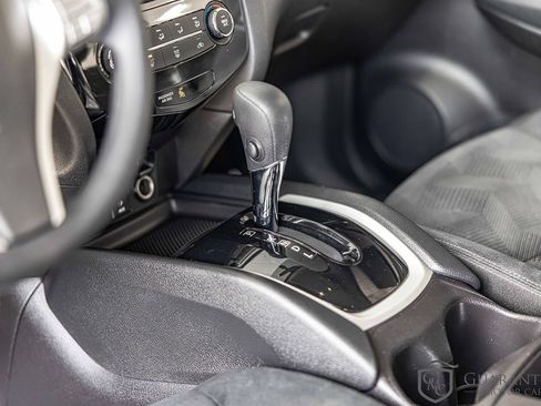 Used 2016 Nissan Rogue S image 18