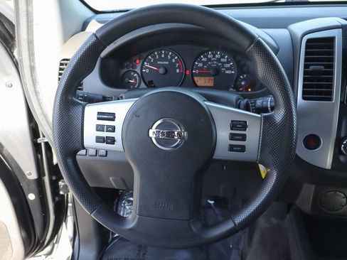 Used 2016 Nissan Frontier S image 25