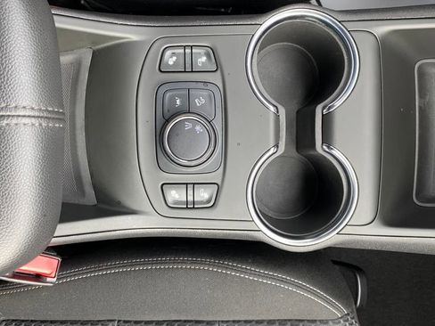 Used 2022 GMC Terrain SLE w/ Driver Convenience Package image 23