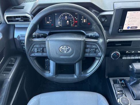 Certified 2024 Toyota Tacoma SR5 AWD/4WD image 14
