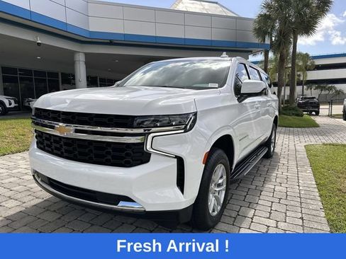 Used 2021 Chevrolet Suburban LS RWD image 21
