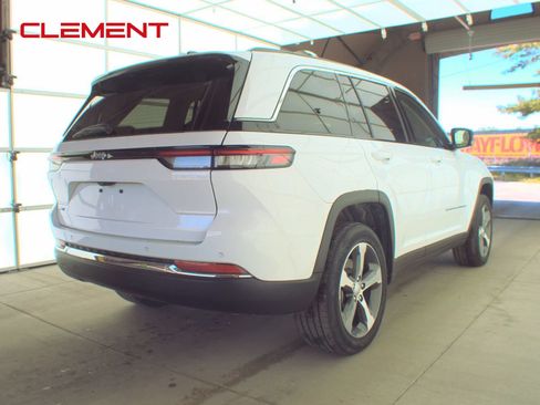 Used 2022 Jeep Grand Cherokee Limited 4xe AWD/4WD image 6