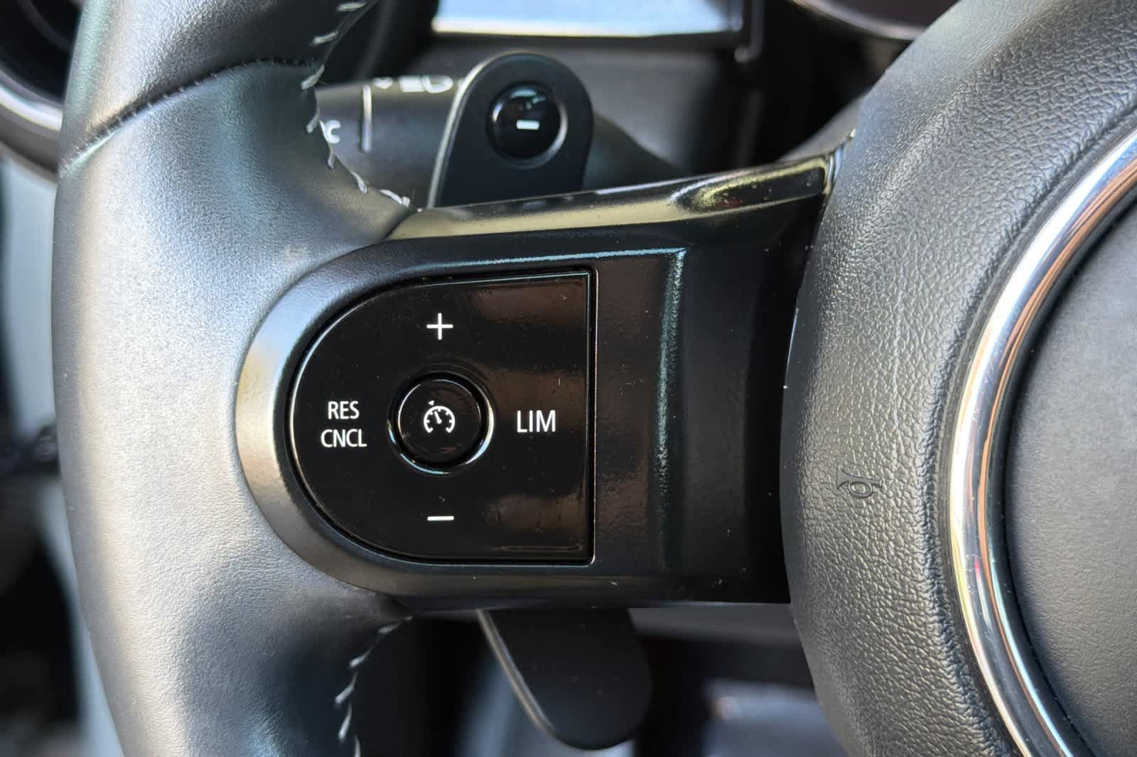 Used 2023 MINI Cooper S FWD image 24