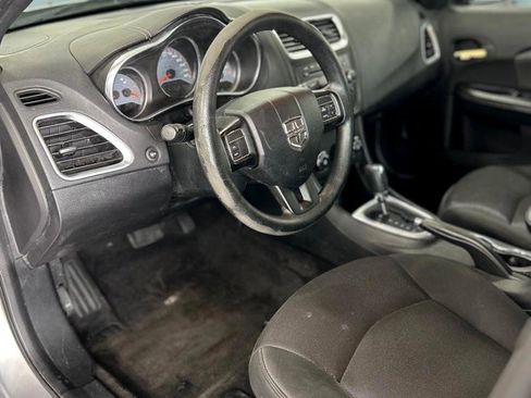 Used 2013 Dodge Avenger SE image 14