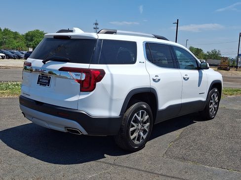 Used 2023 GMC Acadia SLE w/ Driver Convenience Package FWD image 7