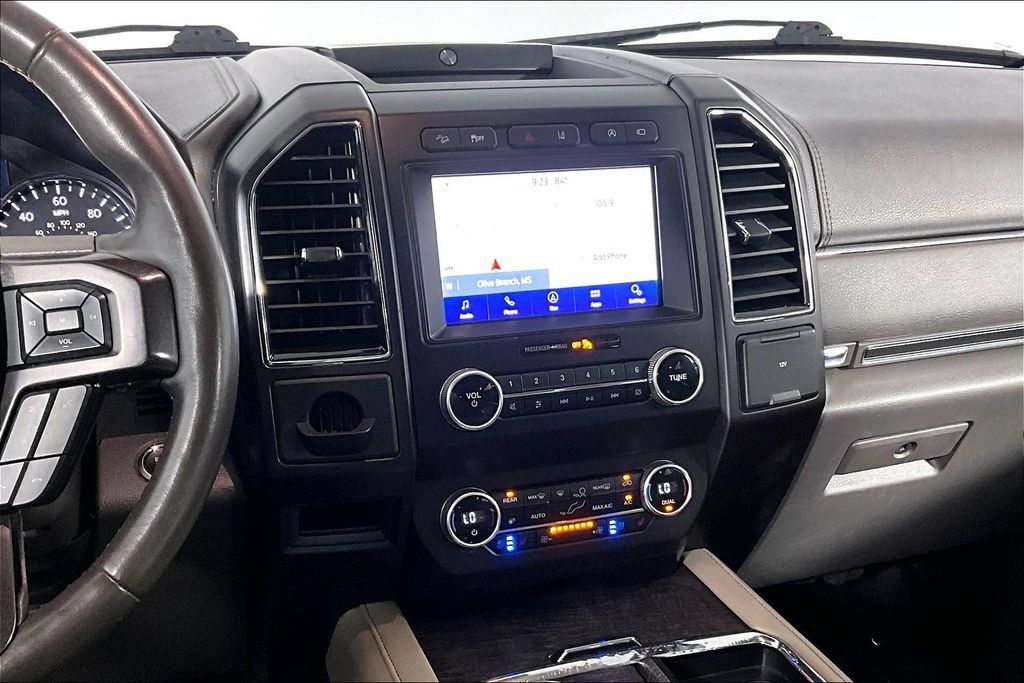 Used 2021 Ford Expedition Limited AWD/4WD image 6