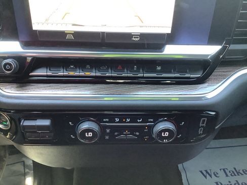 Used 2025 Chevrolet Silverado 1500 LT image 17