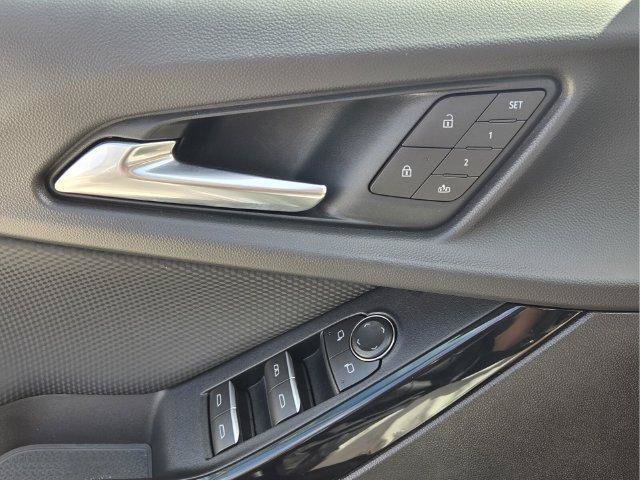 Used 2026 Chevrolet Equinox RS w/ Convenience Package III FWD image 21