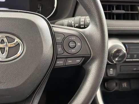 Used 2025 Toyota RAV4 XLE image 13