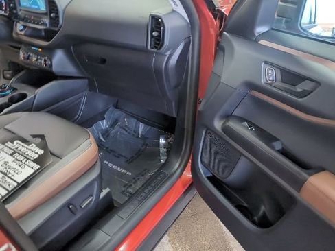 Certified 2024 Ford Bronco Sport Outer Banks w/ Tech Package image 24