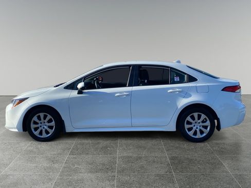Used 2026 Toyota Corolla LE FWD image 2